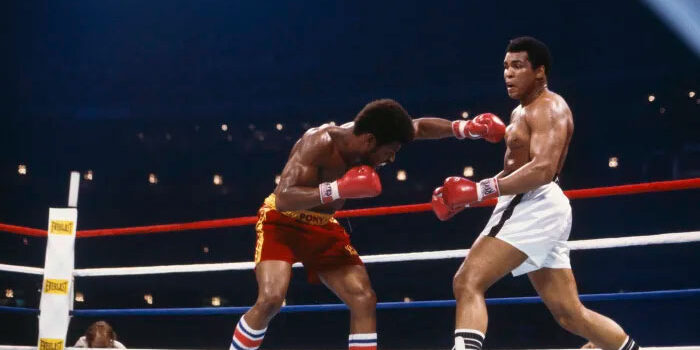 Ali wore Cleto Reyes boxing gloves for his final against Leon Spinks in an attempt to reclaim his heavyweight title. And won!!!.