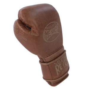 Cleto Reyes Vintage Collection_Boxing Gloves_closeup-2