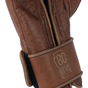 Cleto Reyes Vintage Collection_Boxing Gloves_closeup-6b